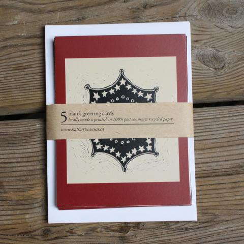 Pack of 5 cards showing snowflake