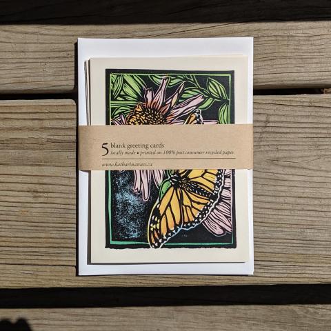 Pack of 5 cards showing monarch butterfly